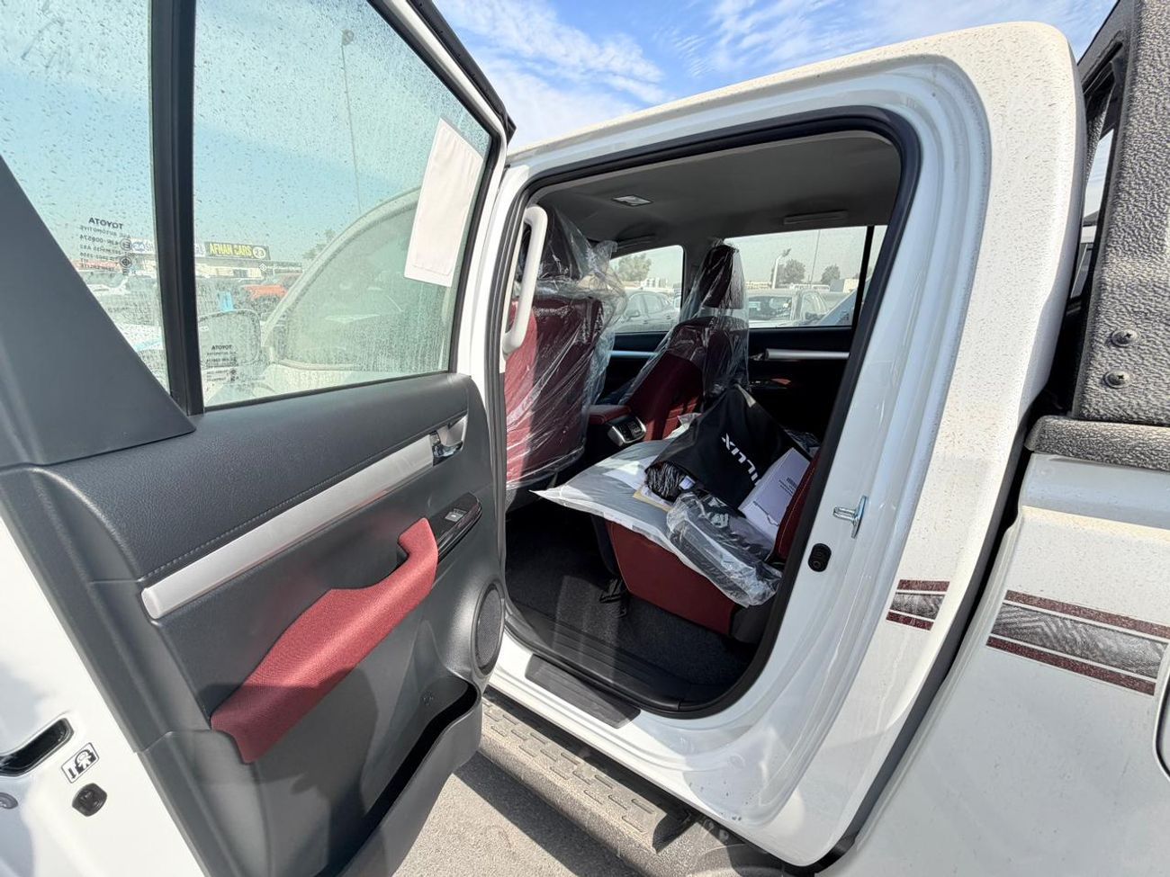 تويوتا هيلوكس GLX 2.7L Double Cab Utility 4WD M/T