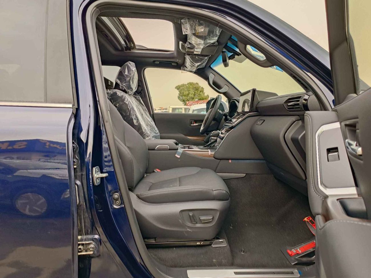 Toyota Land Cruiser LC300 VX / 3.5 V6 PETROL / FRONT PWR SEATS WITH LEATHER / SUNROOF (CODE # LC35VXB1)