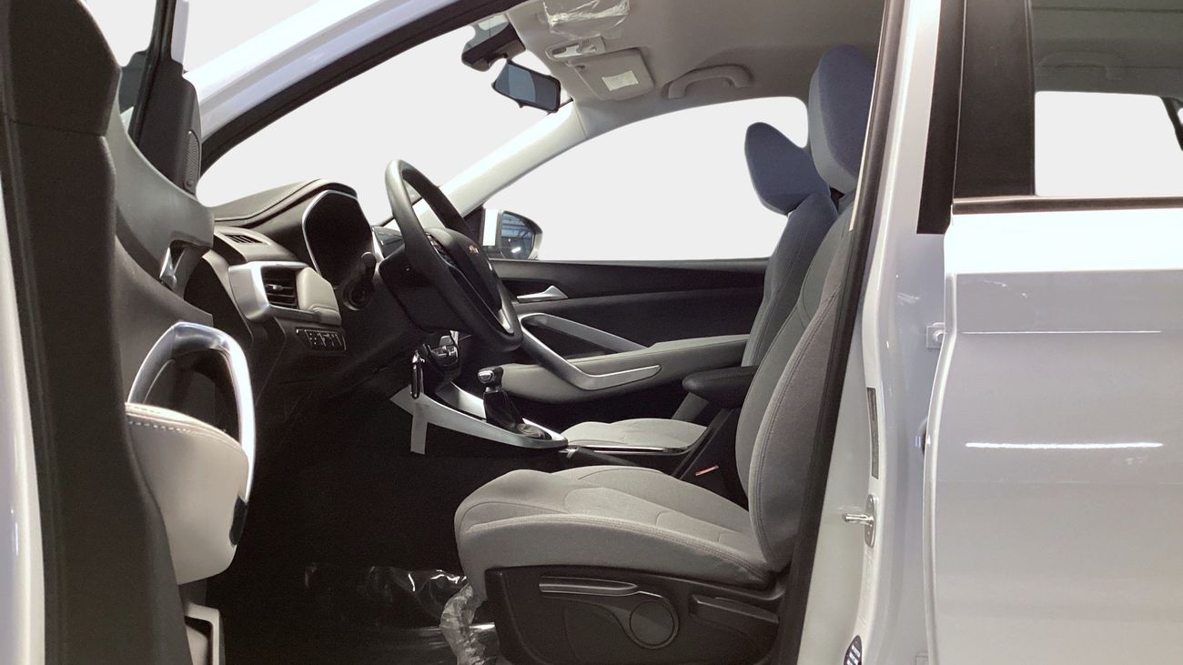 Chevrolet Captiva LS | upto AED 20,000 Ramadan Discount | Guaranteed Warranty | 0 Down Payment