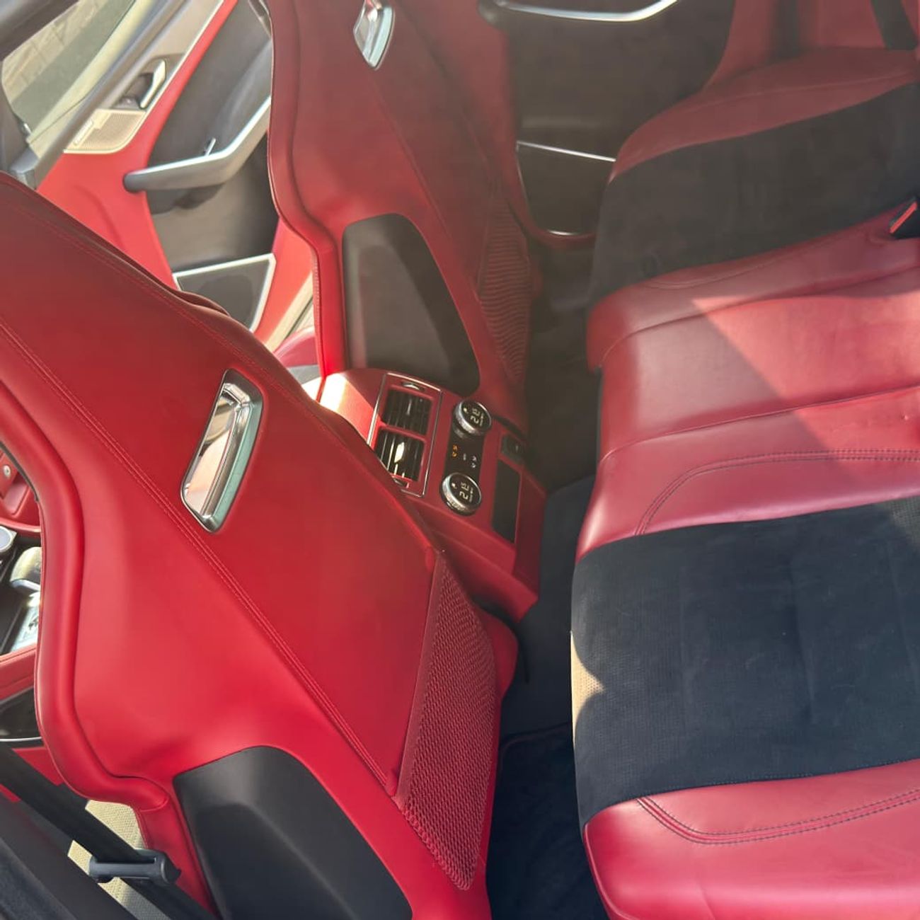 جاكوار F بيس SVR 5.0L