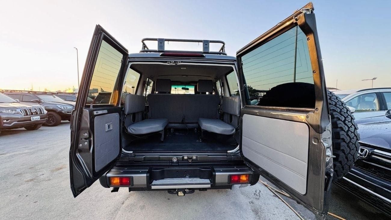 Toyota Land Cruiser 70 FACELIFTED TO 2024 | 4.5L DIESEL ENGINE | MANUAL TRANSMISSION |