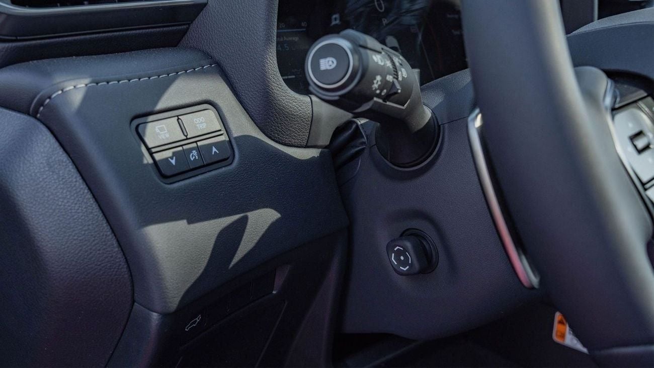 Lexus LX 600 2025 Lexus LX600 Over-Trail 3.5L AT Petrol (Green)