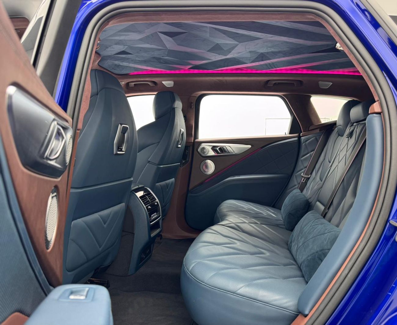 بي أم دبليو XM 2023 BMW XM, BMW Warranty, BMW Service Contract, GCC