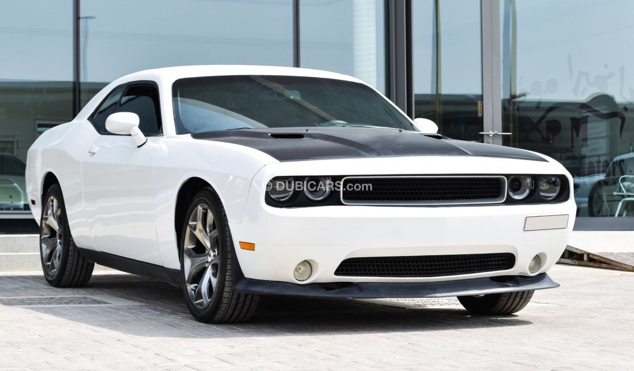 Used Dodge Challenger With SRT8 body kit 2013 for sale in Abu Dhabi 455525