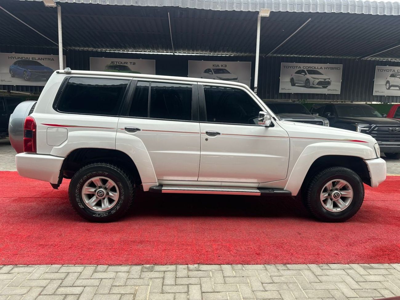نيسان باترول سفاري Safari 4.8L A/T