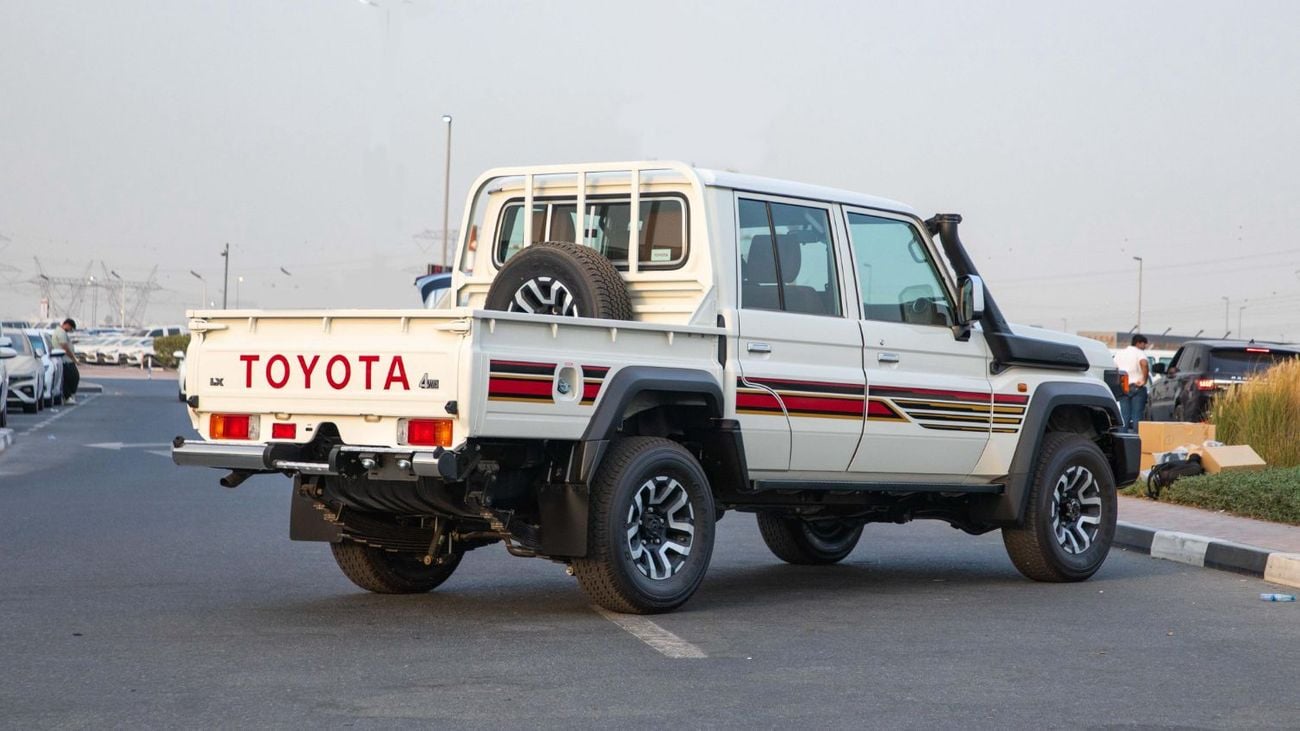 تويوتا لاند كروزر بيك آب LC79 PICKUP D/C 2.8L DIESEL A/T FULL OPTION Z1 , 2025 MODEL
