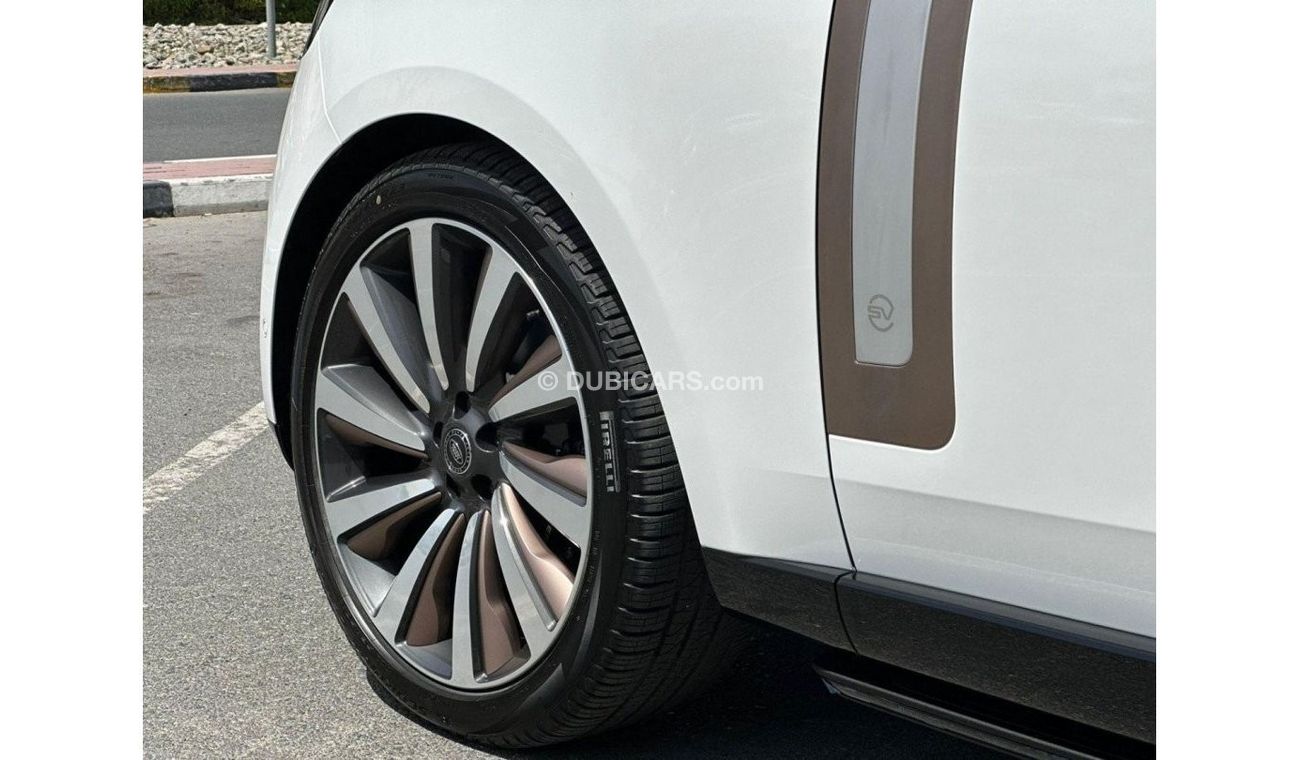 Land Rover Range Rover GCC SPEC UNDER WARRANTY AND SERVICE