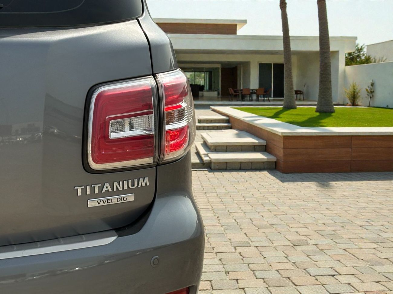 Nissan Patrol LE Titanium 5.6L V8 | 2017 | GCC SPECS | AED 2,700 / MONTH