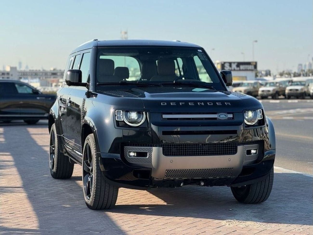 Land Rover Defender LAND ROVER DEFENDER 6 CYLINDER 3.0L 2025