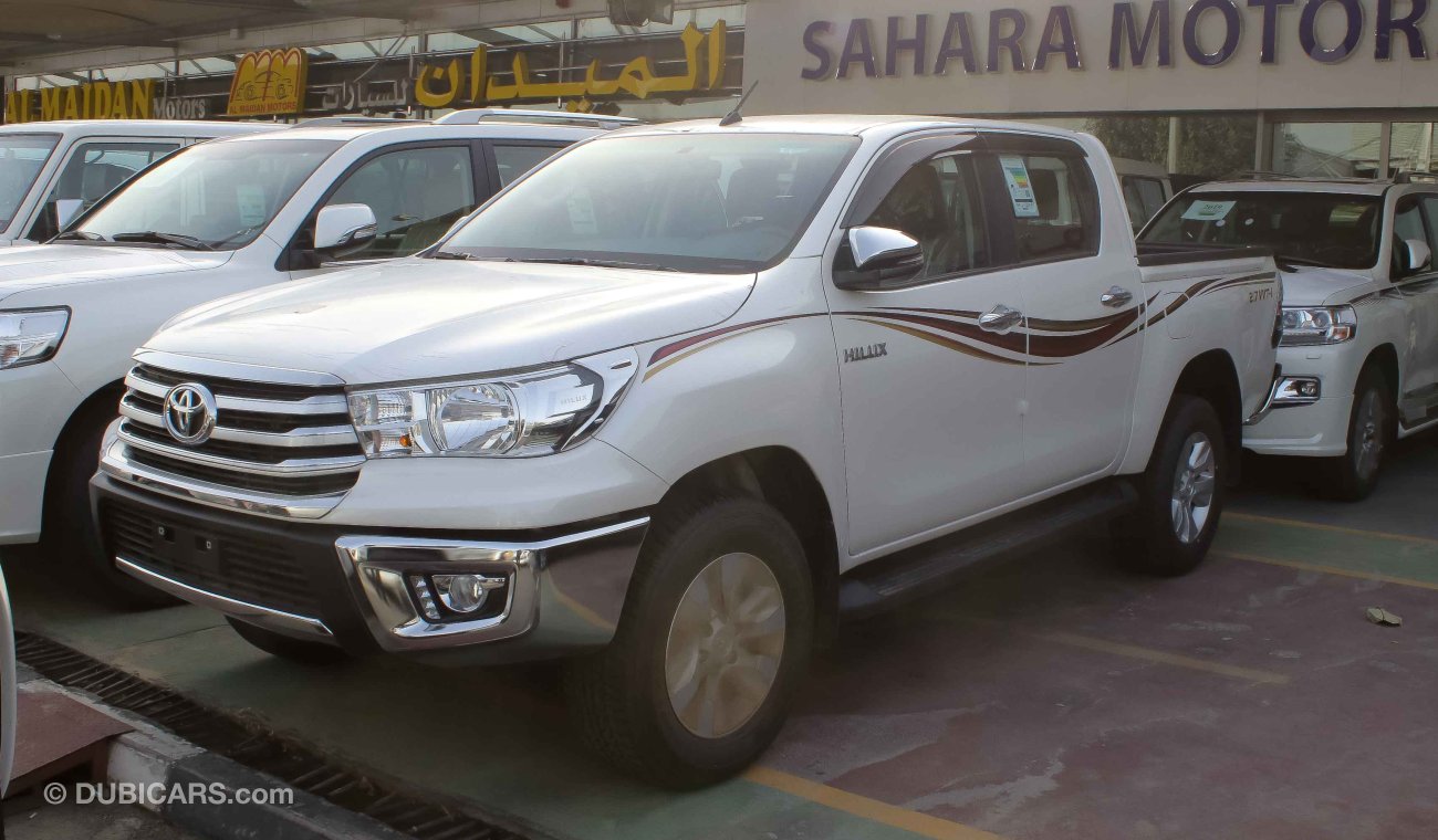 Toyota Hilux Double Cab Pickup 2.7L Petrol  4X4 manual transmission