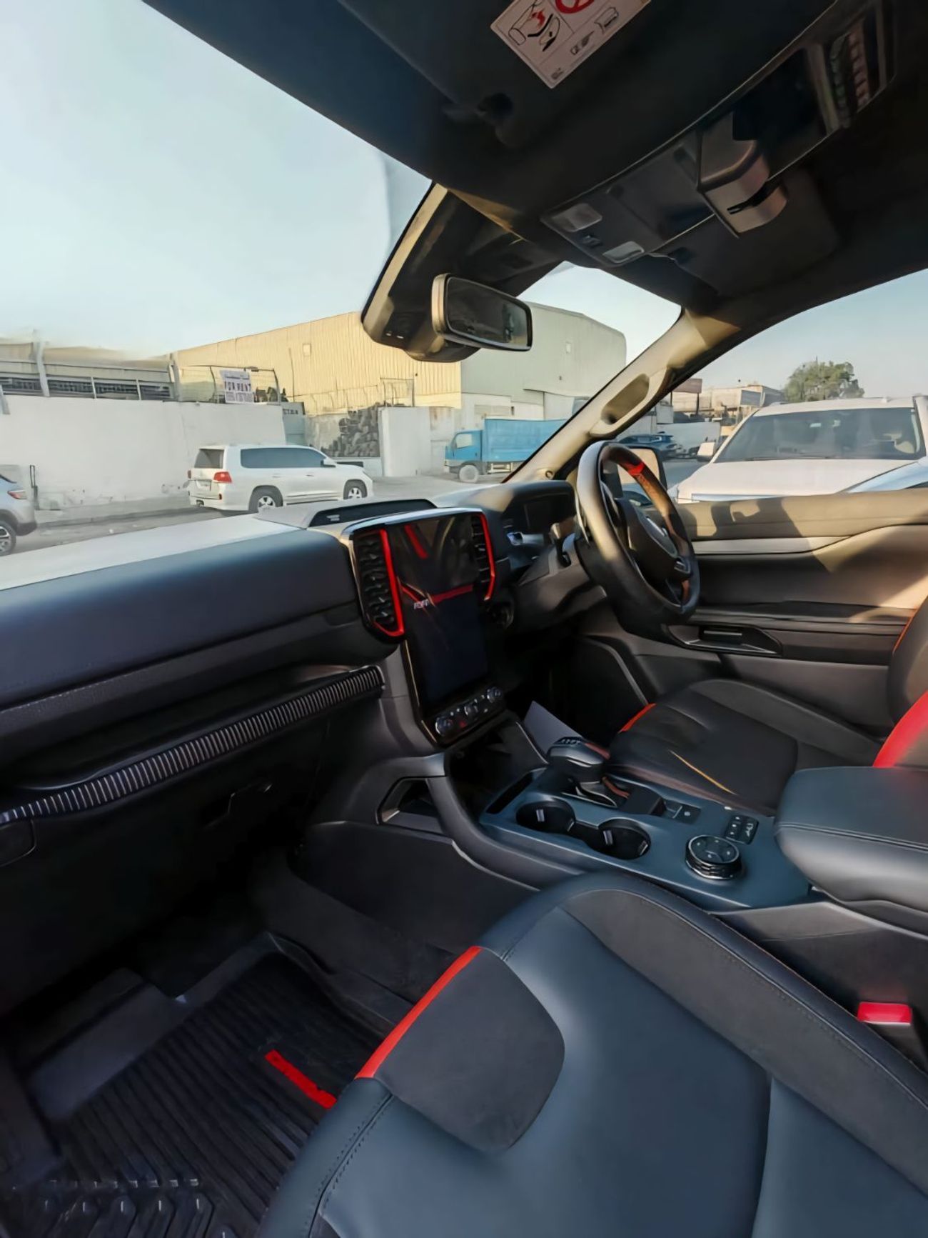 فورد رينجر رابتور Double Cabin 3.0L- RHD-AWD-petrol-Automatic-6 Cylinders-5 seats-4 Doors