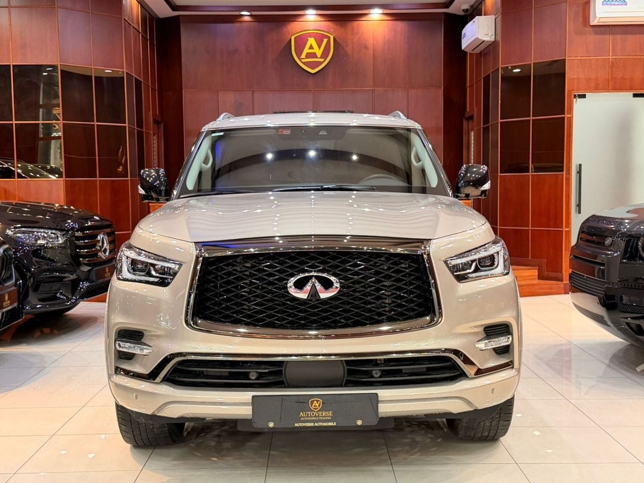 إنفينيتي QX80 Sensory 8 5.6L