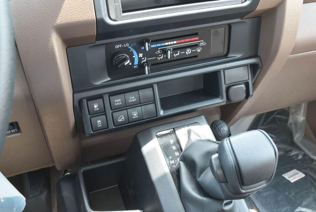 تويوتا لاند كروزر 70 TOYOTA LAND CRUISER 78 4.0L V6 3DOOR 4WD SUV 2024