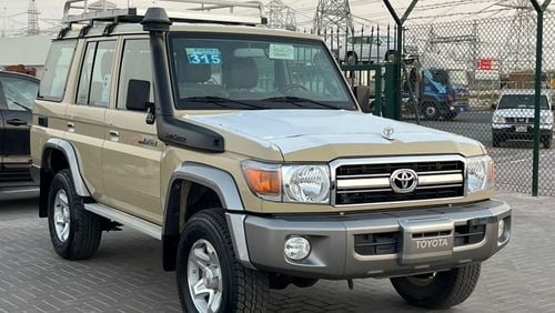تويوتا لاند كروزر 70 TOYOTA LAND CRUISER 4.0 HARDTOP PETROL