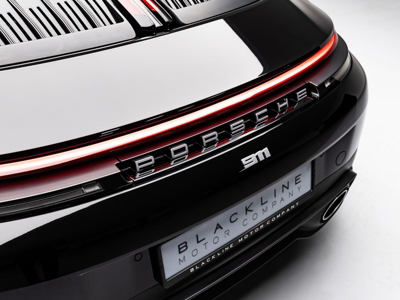 Porsche 911 Carrera 3.0L (444 HP) Coupe 2025 Porsche 911 Carrera, 3.0 TC F6 RWD, 388bhp, 8-Speed PDK