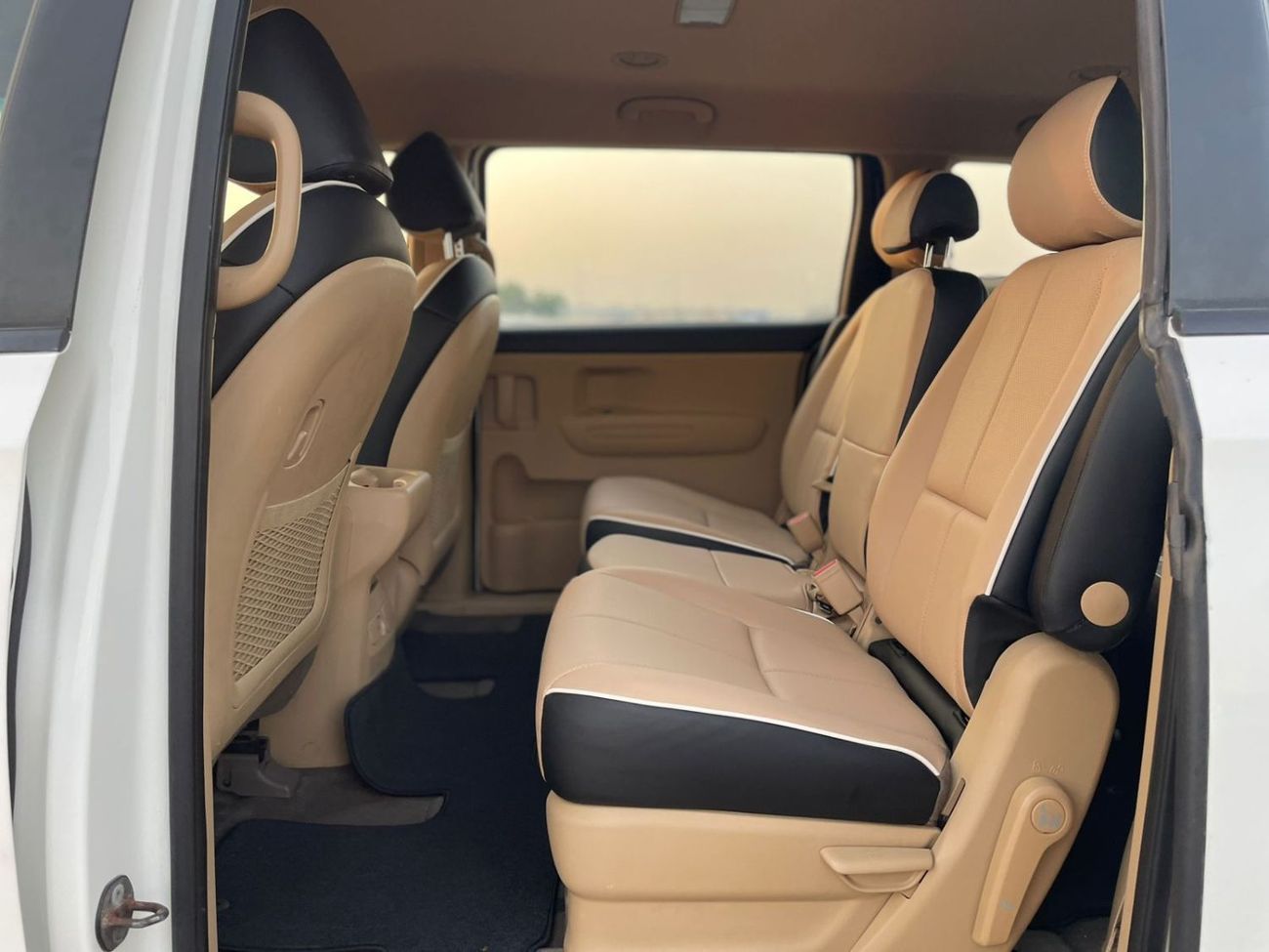 Kia Grand Carnival 2020 Kia Grand Carnival – GCC Specs – 7 Leather Seats – Rear Sensors – No Accident