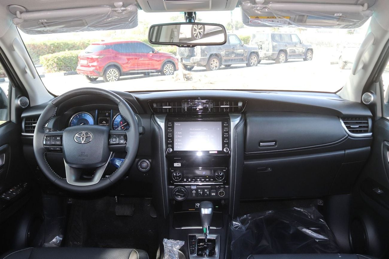 Toyota Fortuner 2026 Model Toyota Fortuner, 4.0L Petrol 4WD 6A/T