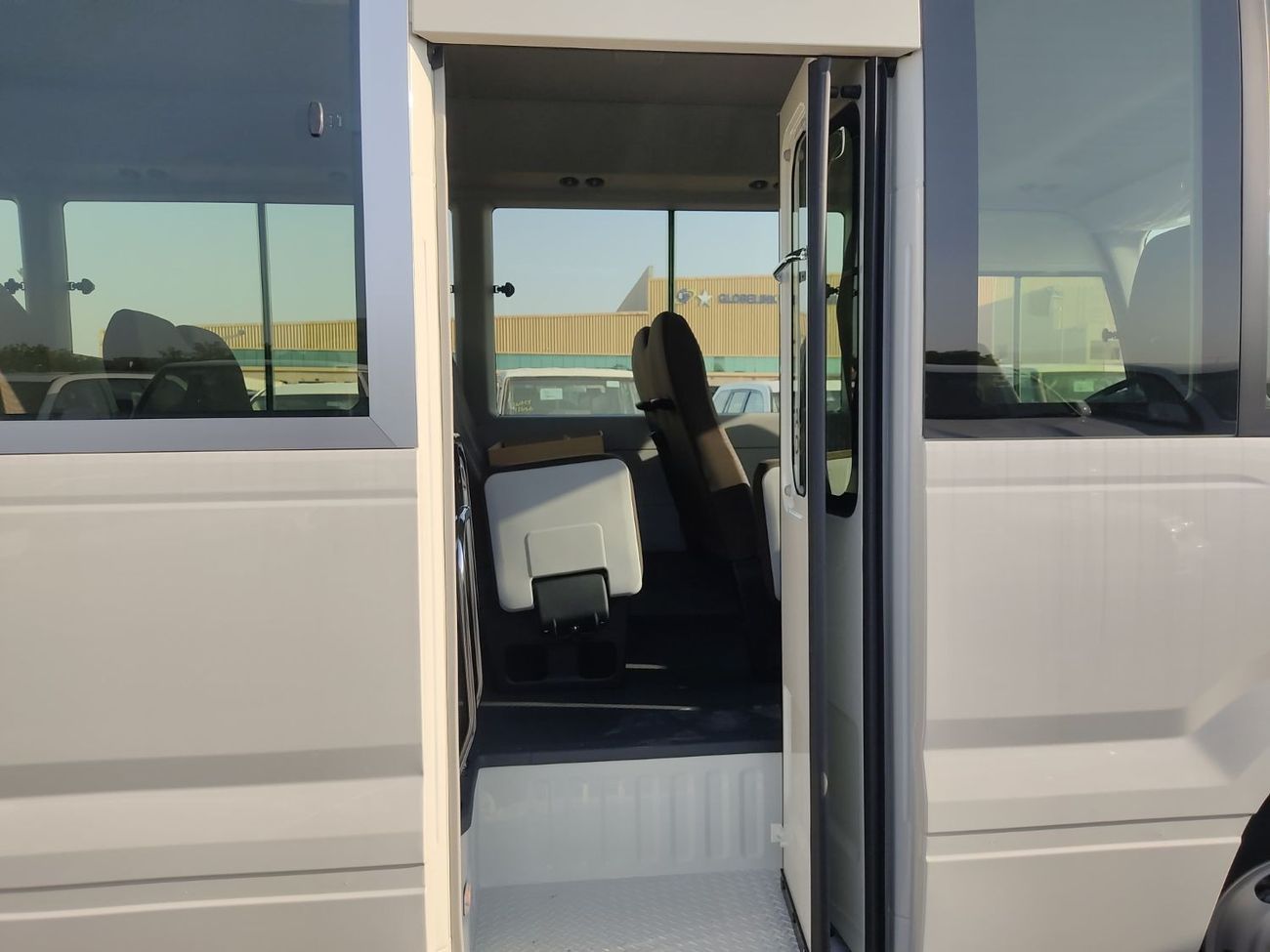 تويوتا كوستر TOYOTA COASTER 2.7 MT 30 SEATS WHITE 2024 * EXPORT ONLY AFRICA *