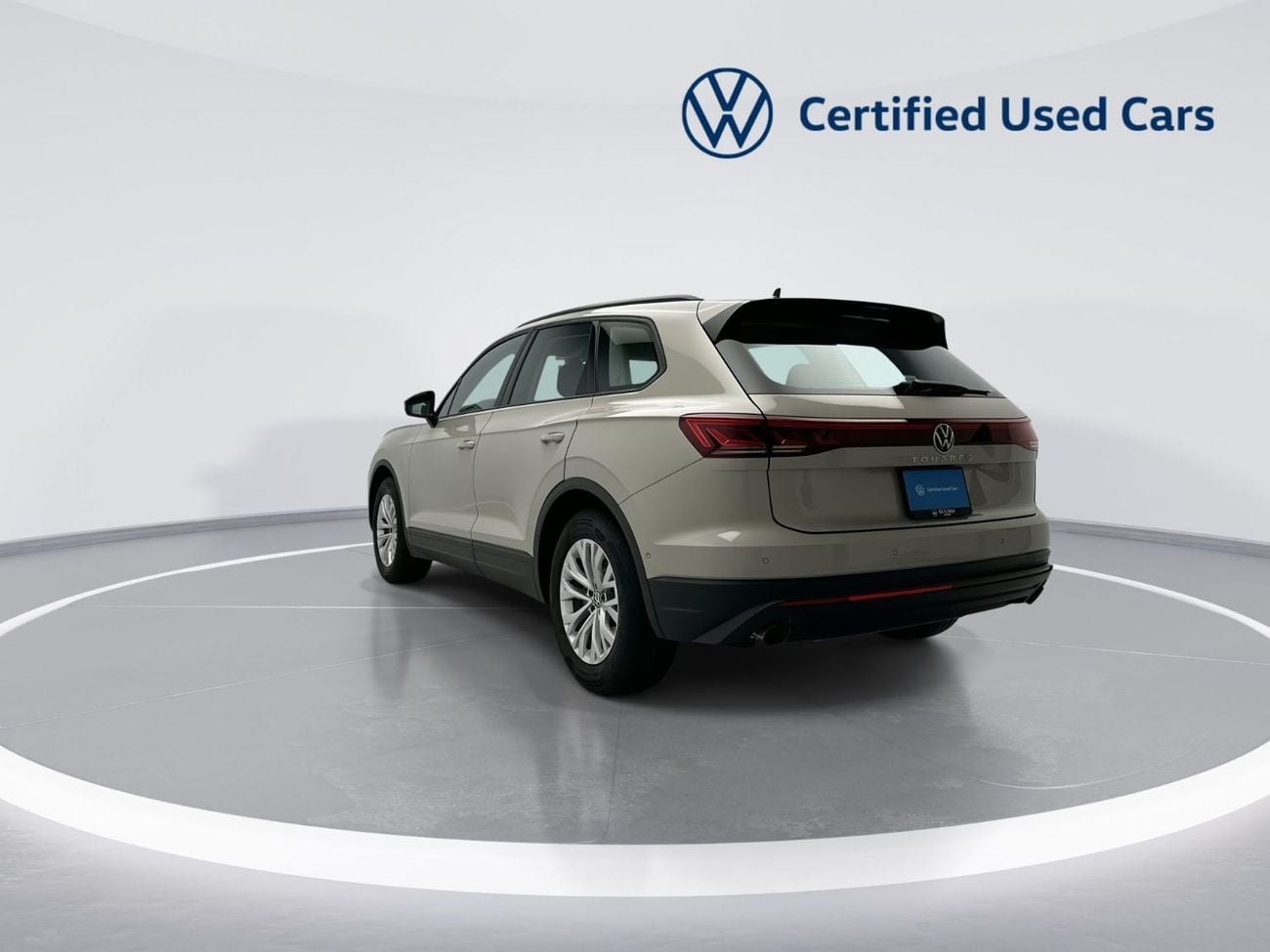 Volkswagen Touareg Trendline 2.0L (Ref#13862) / WAS 174,900 AED - NOW 159,900 AED