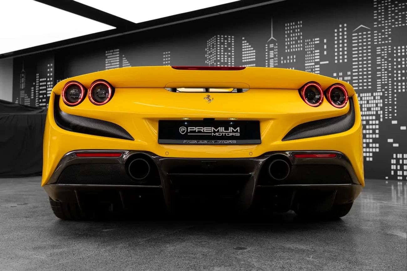 فيراري ف ٨ سبيدر 3.9T V8