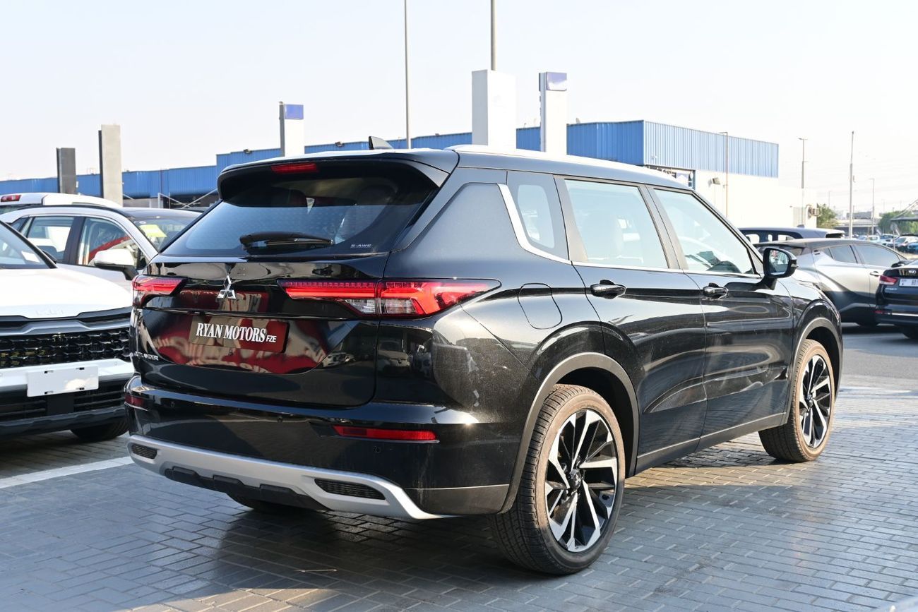 Mitsubishi Outlander Mitsubishi Outlander Hi-Line Plus 2.5L Petrol 4WD, Model 2025, Color Black