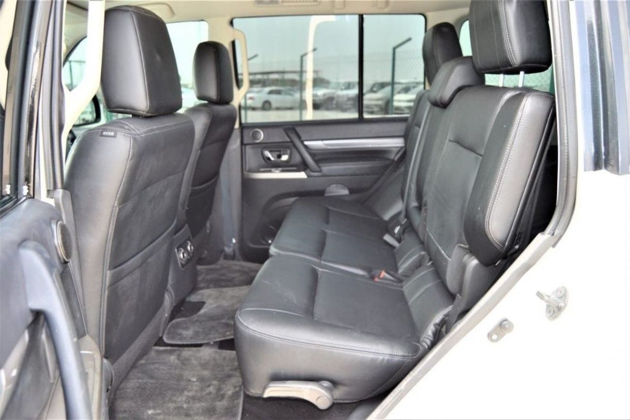 Mitsubishi Pajero Full option clean car