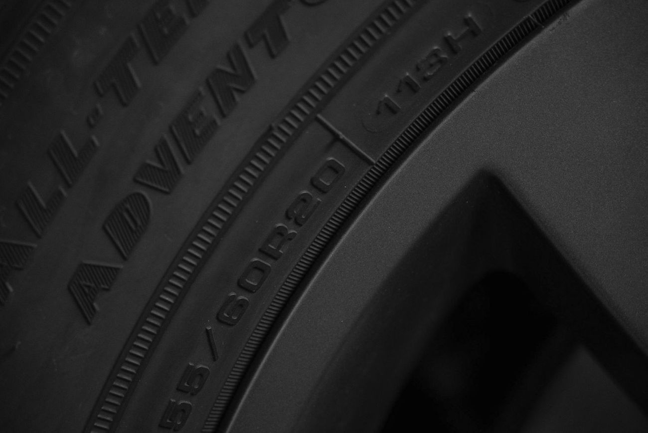 Land Rover Defender 110 SE P300 2.0L