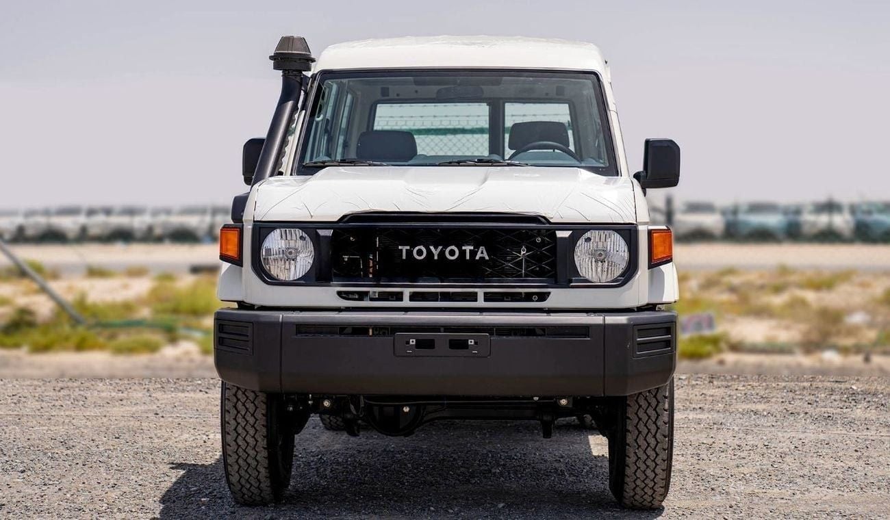 تويوتا لاند كروزر 70 LC 78 HARDTOP 2.8L AT