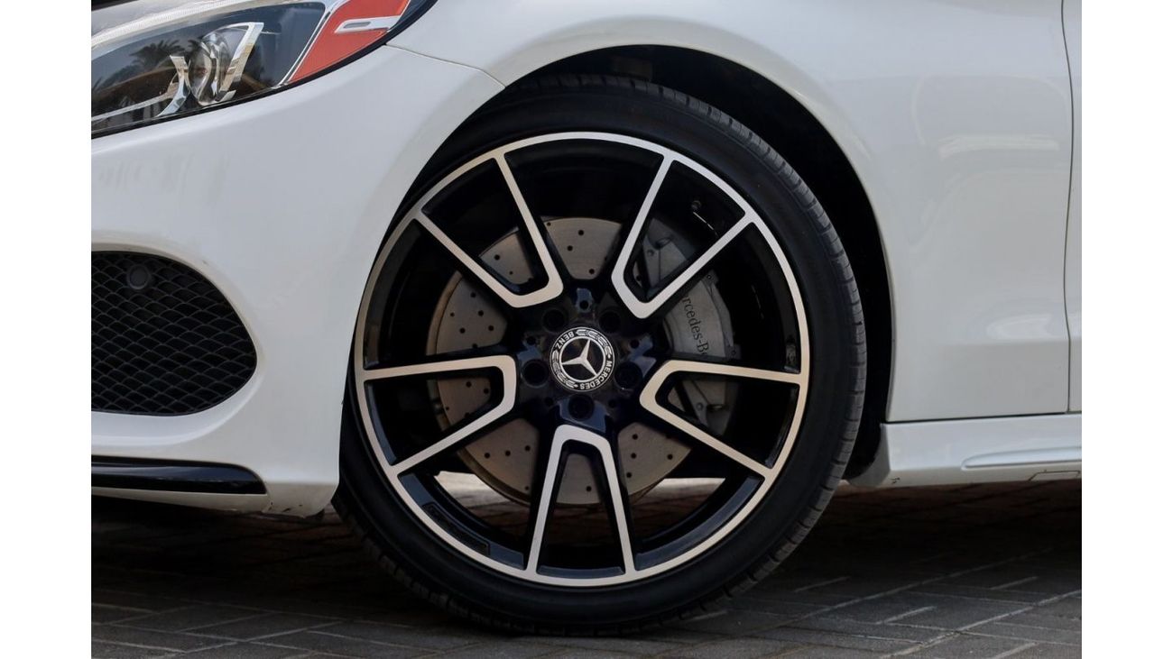 Mercedes-Benz C 300 Mercedes-Benz C300 AMG Pack 2018 American Spec under Warranty with Flexible Down-Payment/ Flood Free