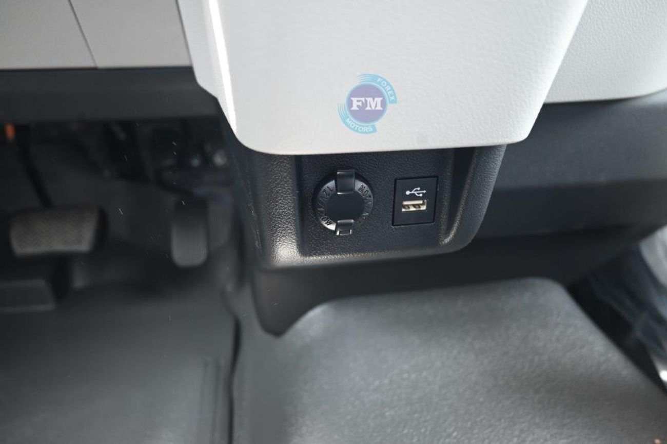 تويوتا هاياس Delivery Van V6 3.5L Petrol Automatic