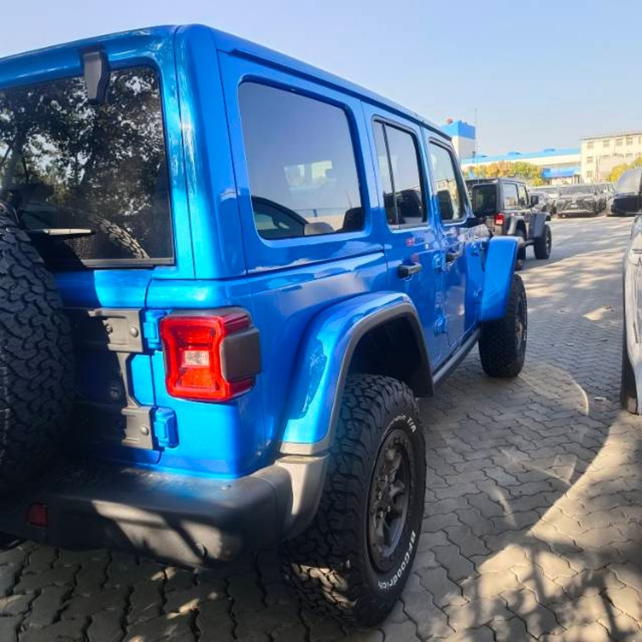 جيب رانجلر أنليميتد RUBICON 392 Jeep Wrangler 2023 4-DOOR 392 6.4L V8