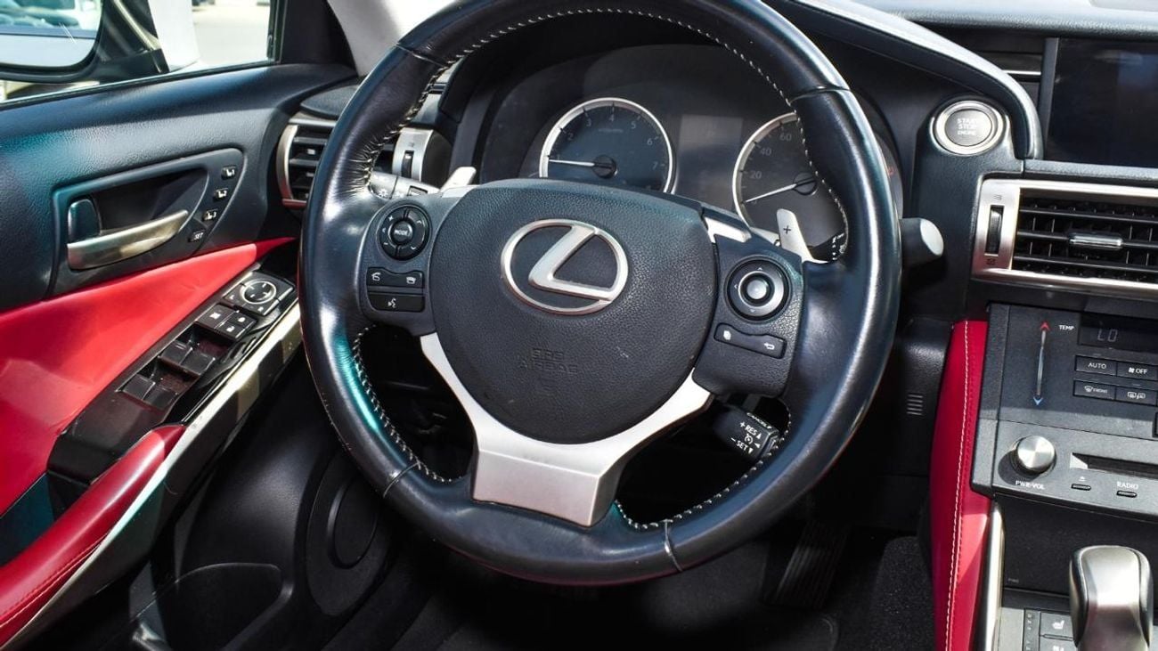 لكزس IS 300 Platinum 2.0L