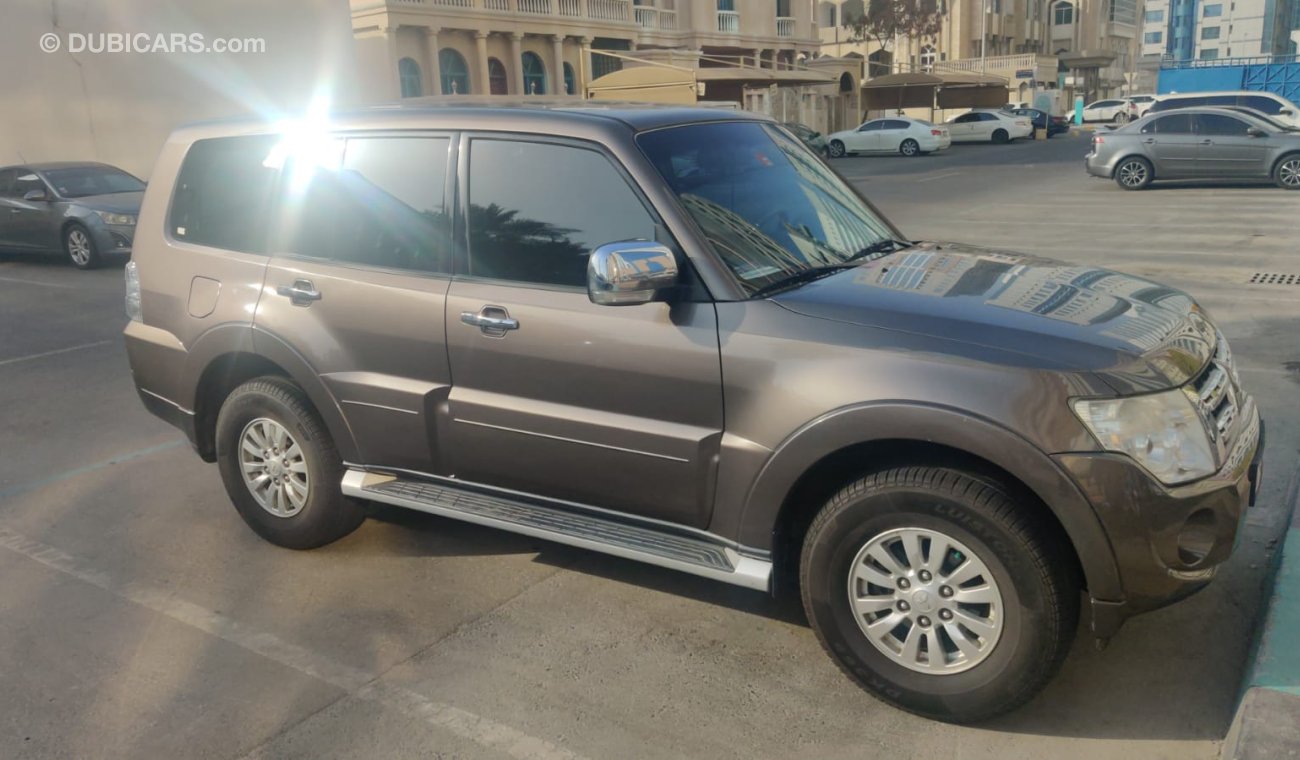 Mitsubishi Pajero 3.5