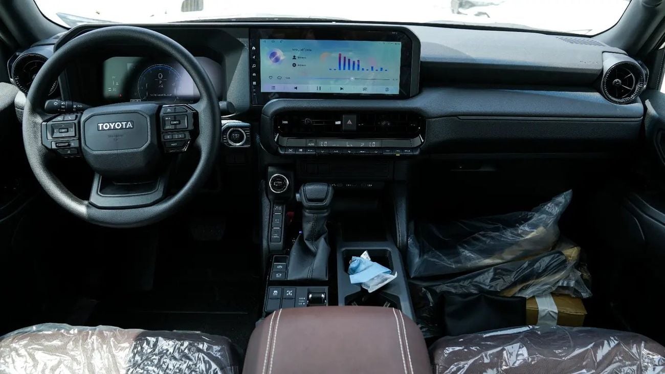 تويوتا برادو VXR all rounder 2.4 basic with sunroof | Brand | GCC Specs