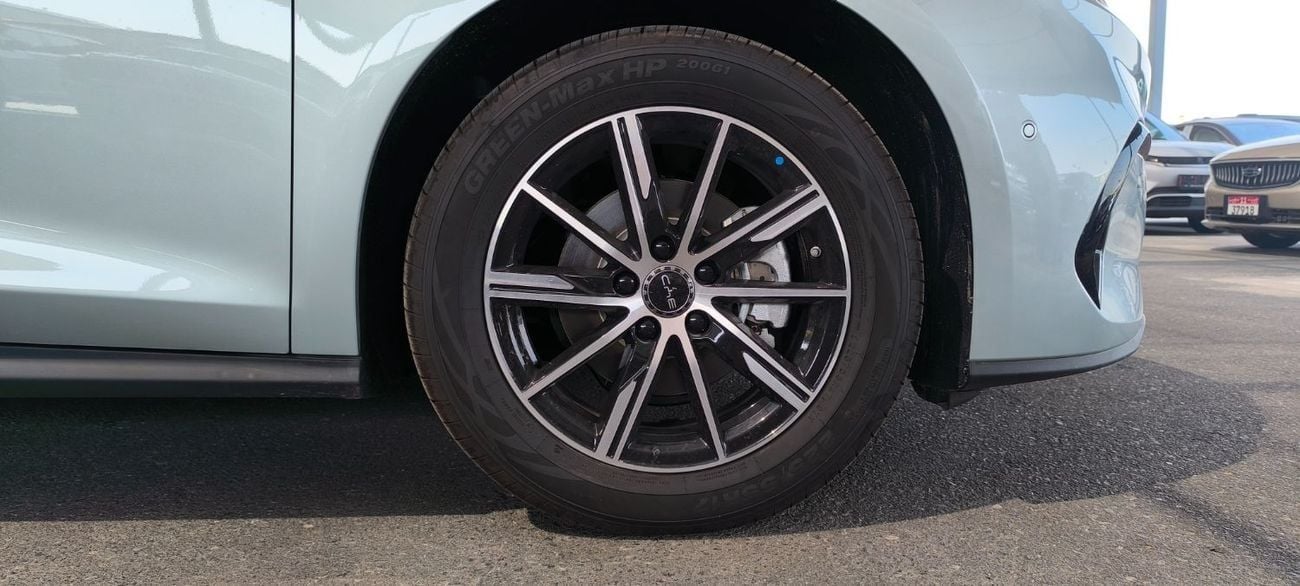 بي واي دي سيل 06 دي إم-آي BYD SEAL 06 DM-i 2025MY HONOR