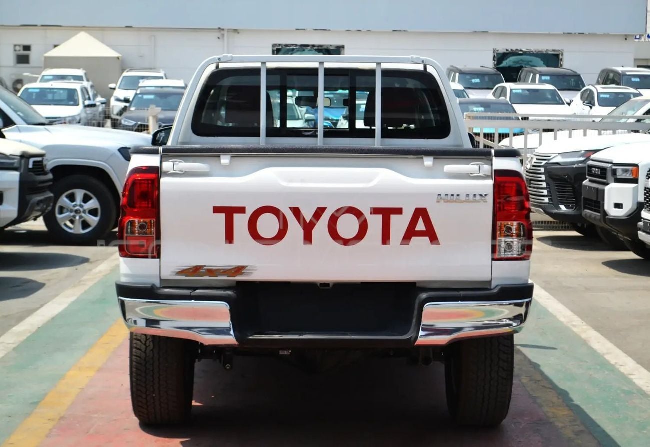 تويوتا هيلوكس GLX 2.7L Double Cab Utility 4WD A/T