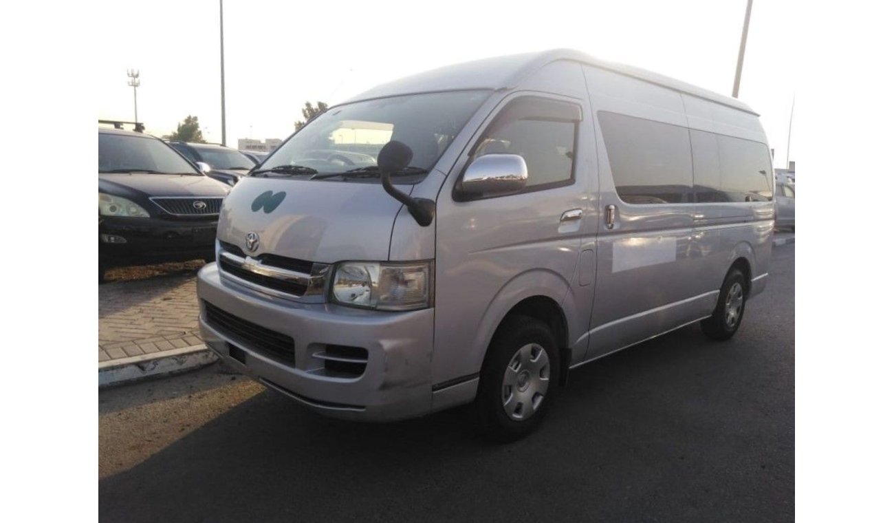 تويوتا هاياس Hiace Commuter RIGHT HAND DRIVE  (Stock no PM 361 )