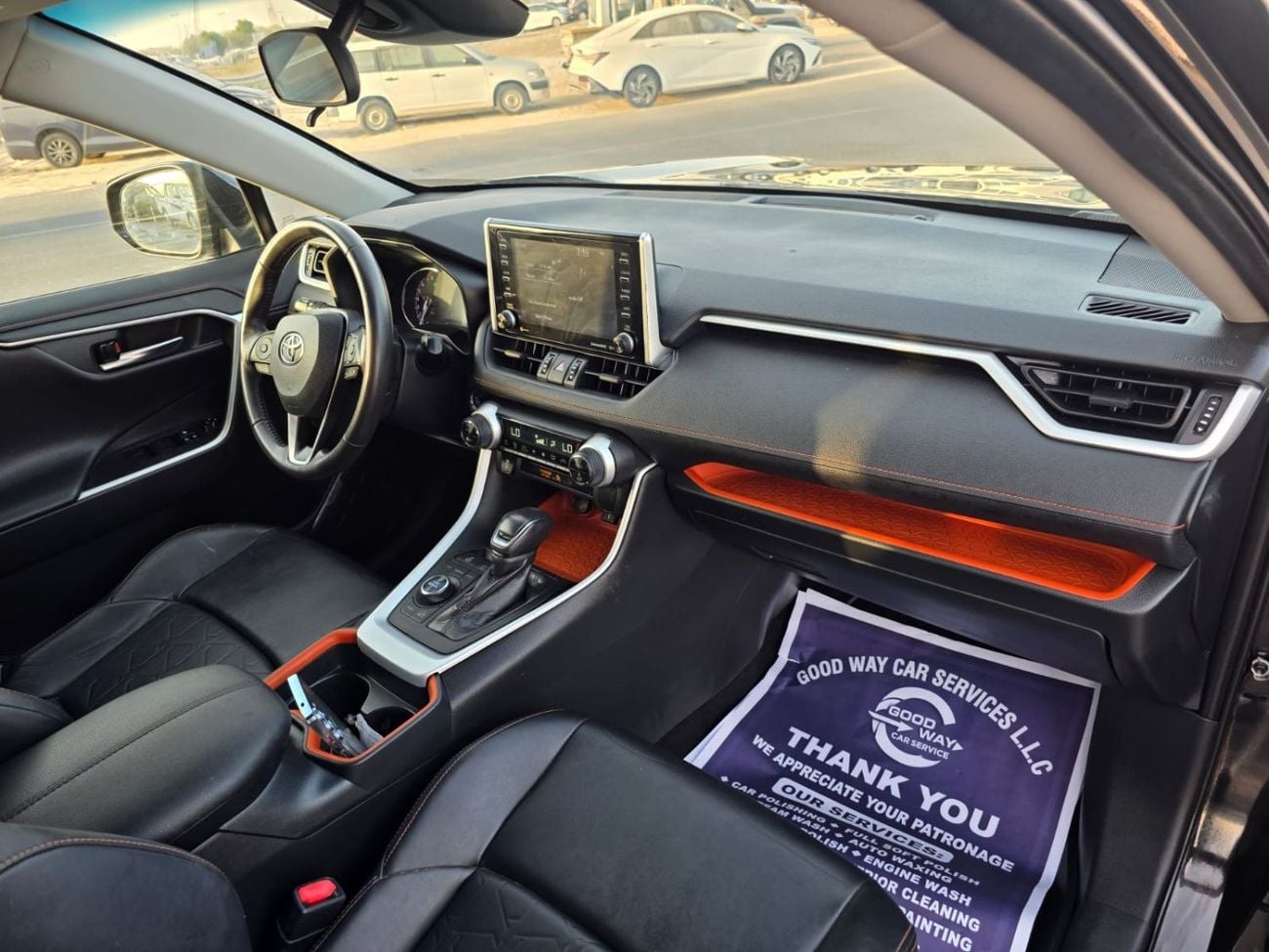 تويوتا راف ٤ Advanture Edition 4x4 , Push button and Original leather seats