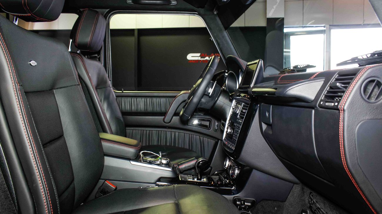 Mercedes Benz G500