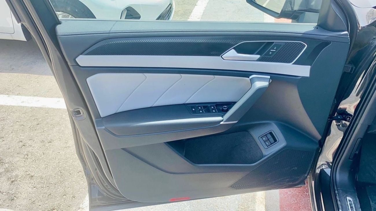 فولكس واجن تايرون Volkswagon Tayron GTE 1.4L Petrol - Plugin Hybrid -  Electric vehicle 2024