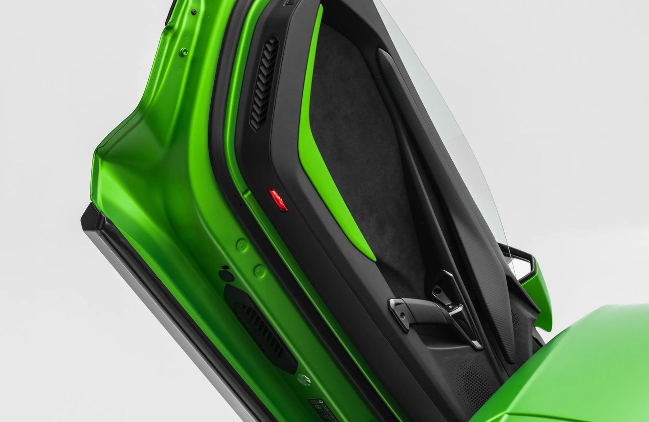 Lamborghini Revuelto 6.5L V-12 Naturally Aspirated Engine + eMotor | Warranty