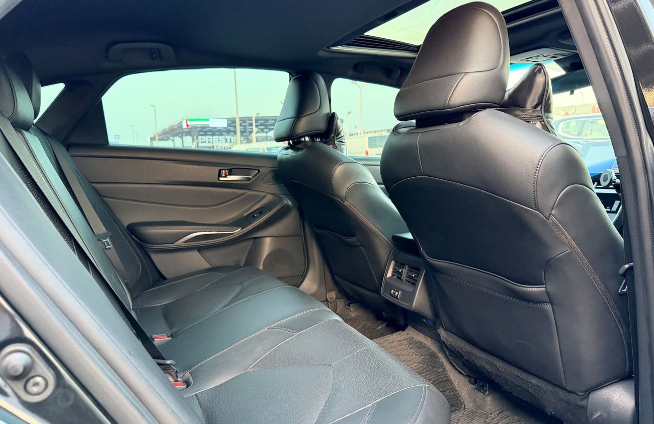 تويوتا افالون Hybrid 2021