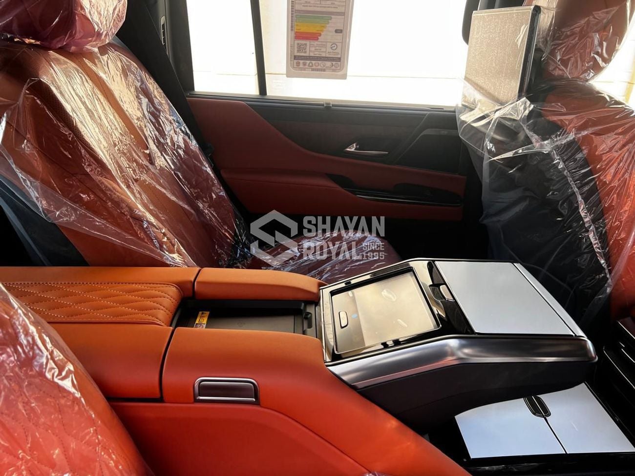 لكزس LX 700h VIP 3.5L HEV TWIN TURBO V6 VIP 4SEATS BLACK EDITION | AUTO PARKING | AT 4WD 2026MY