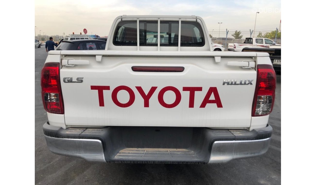 Toyota Hilux AUTOMATIC 4X2   PETROL