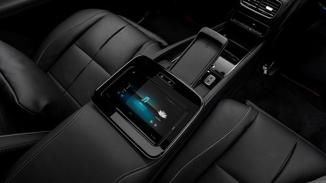 Mercedes Benz GLS 600  2023 - Japanese Specs