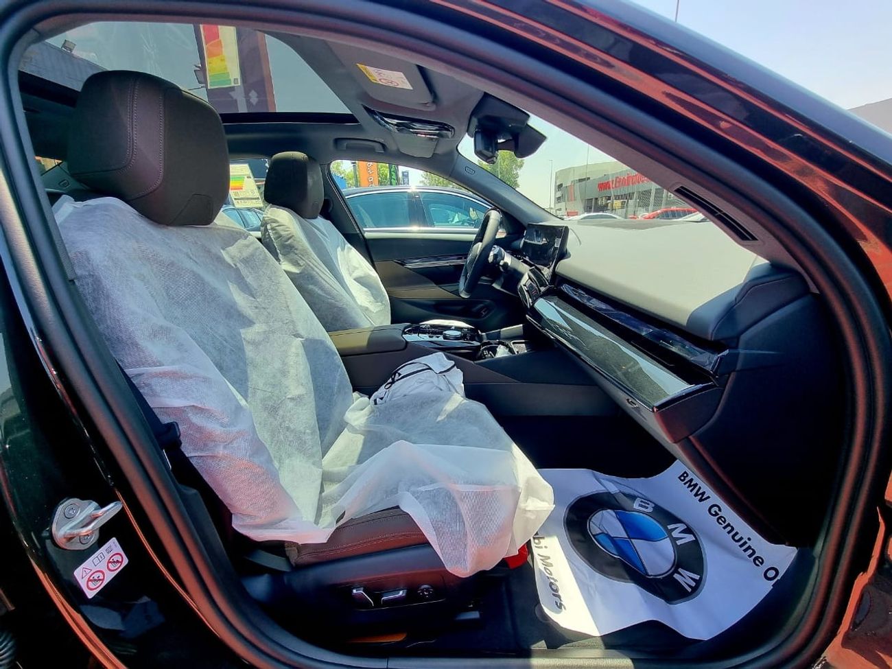 BMW 520i i Warranty & Service 2024 GCC