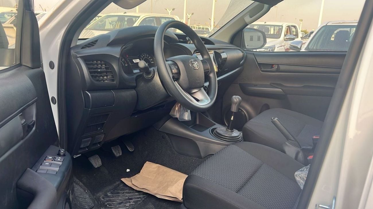 Toyota Hilux GLX 2.4L Double Cab Utility