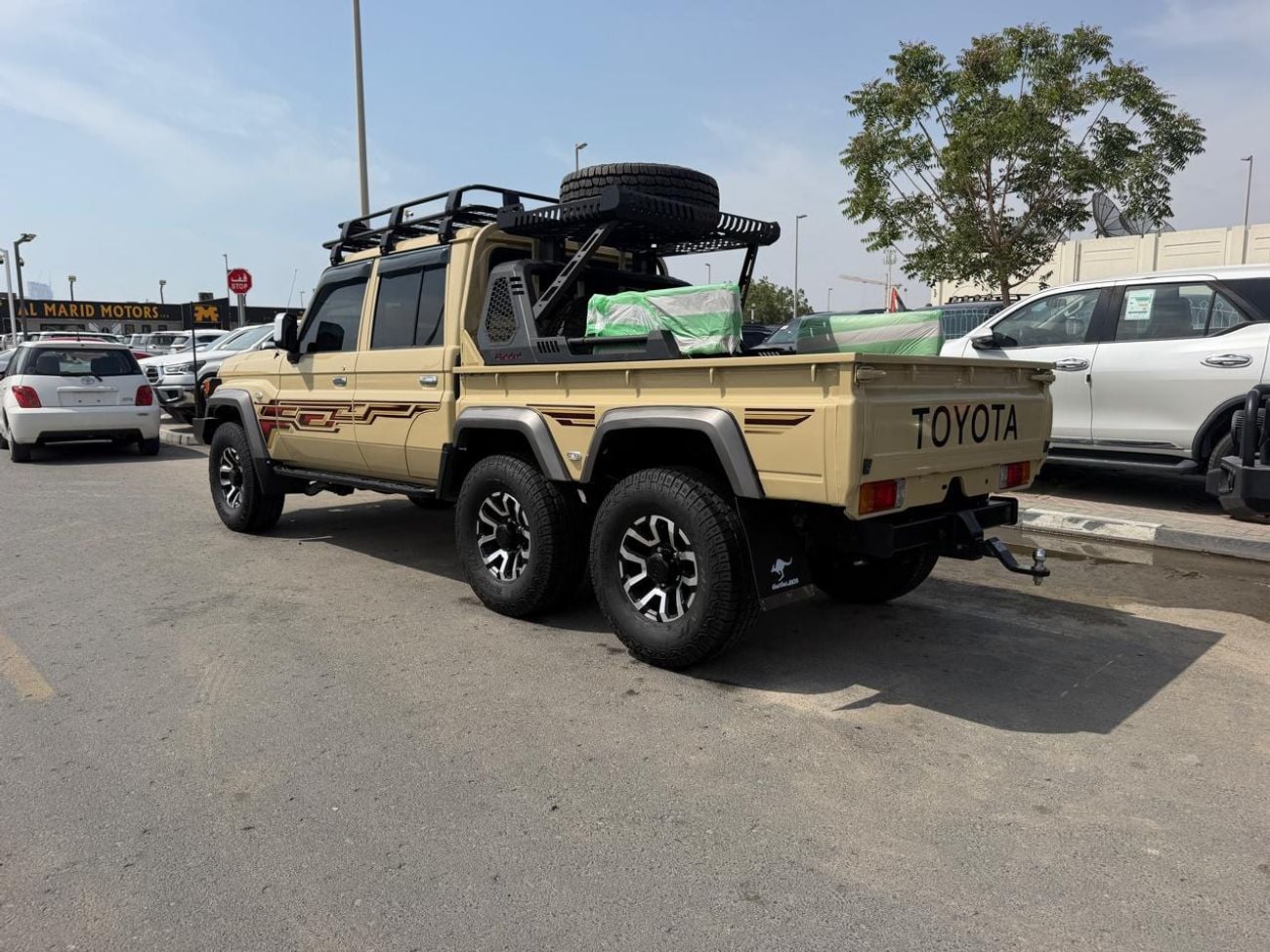 Toyota Land Cruiser 70 Toyota pickup 70 series RHD diesel golden colour