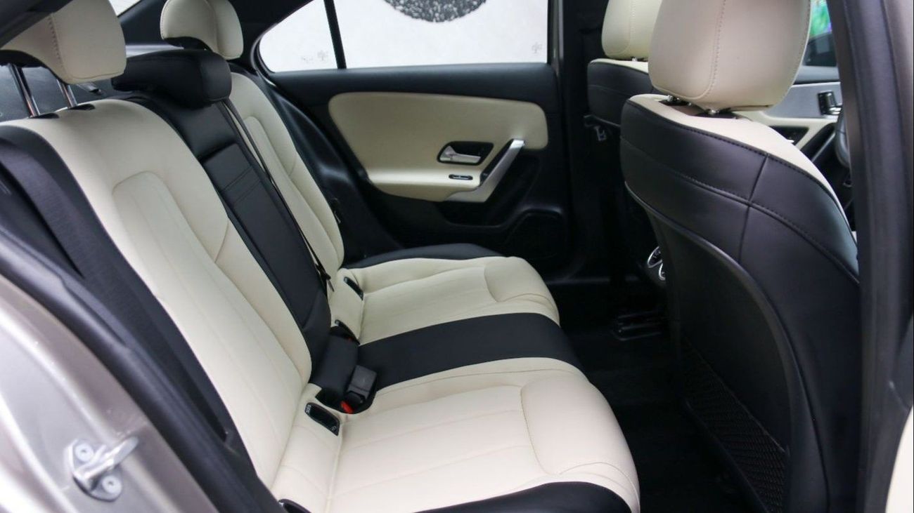 مرسيدس بنز A 220