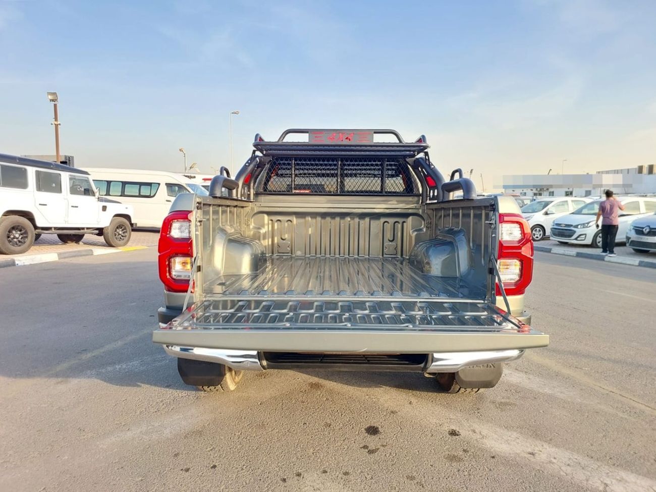 تويوتا هيلوكس TOYOTA HILUX PICKUP RHD 2022 MODEL 2.8 L DIESEL AUTOMATIC(PM77151)